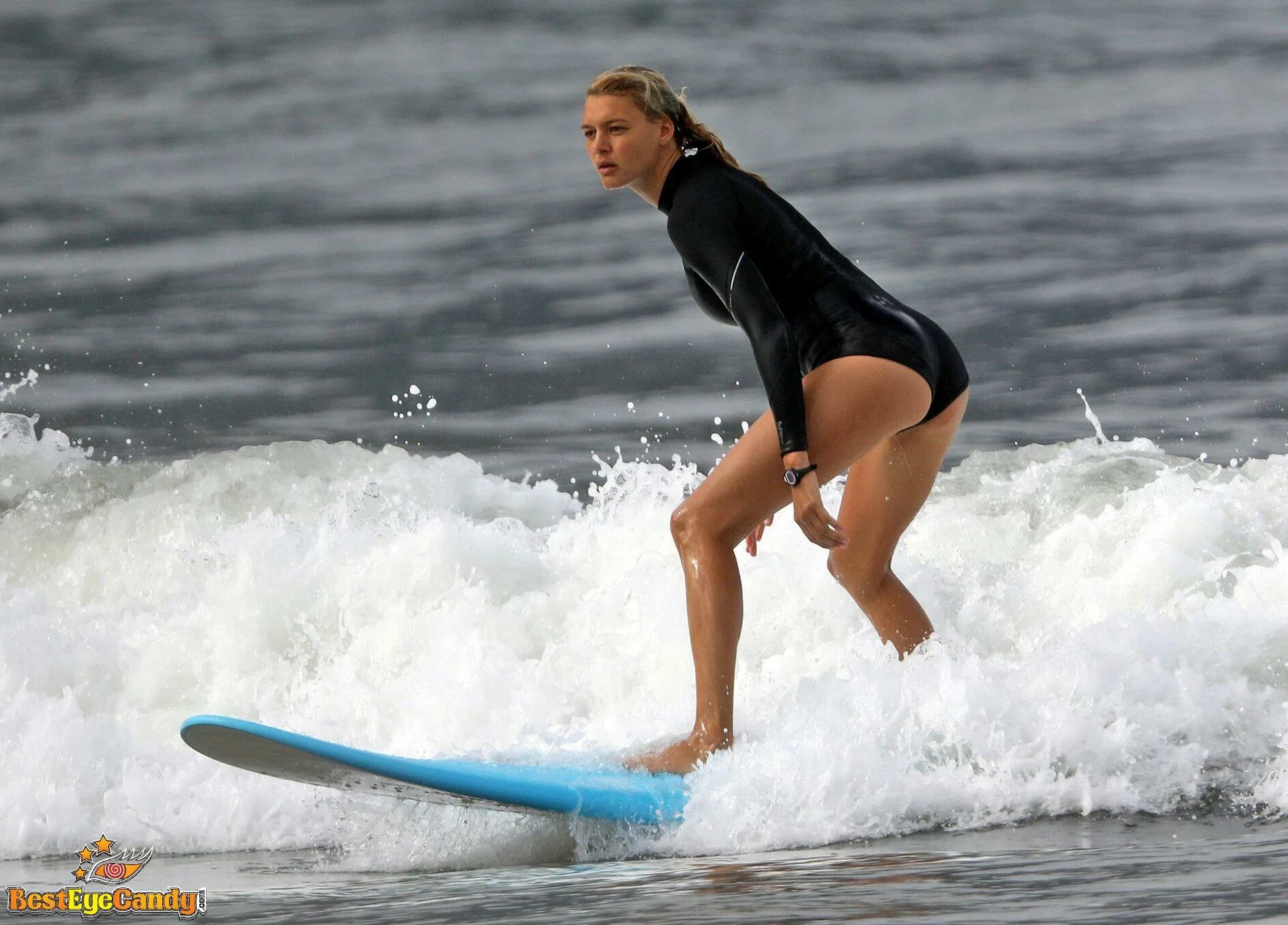 Kelly Rohrbach underwear in Napeydo