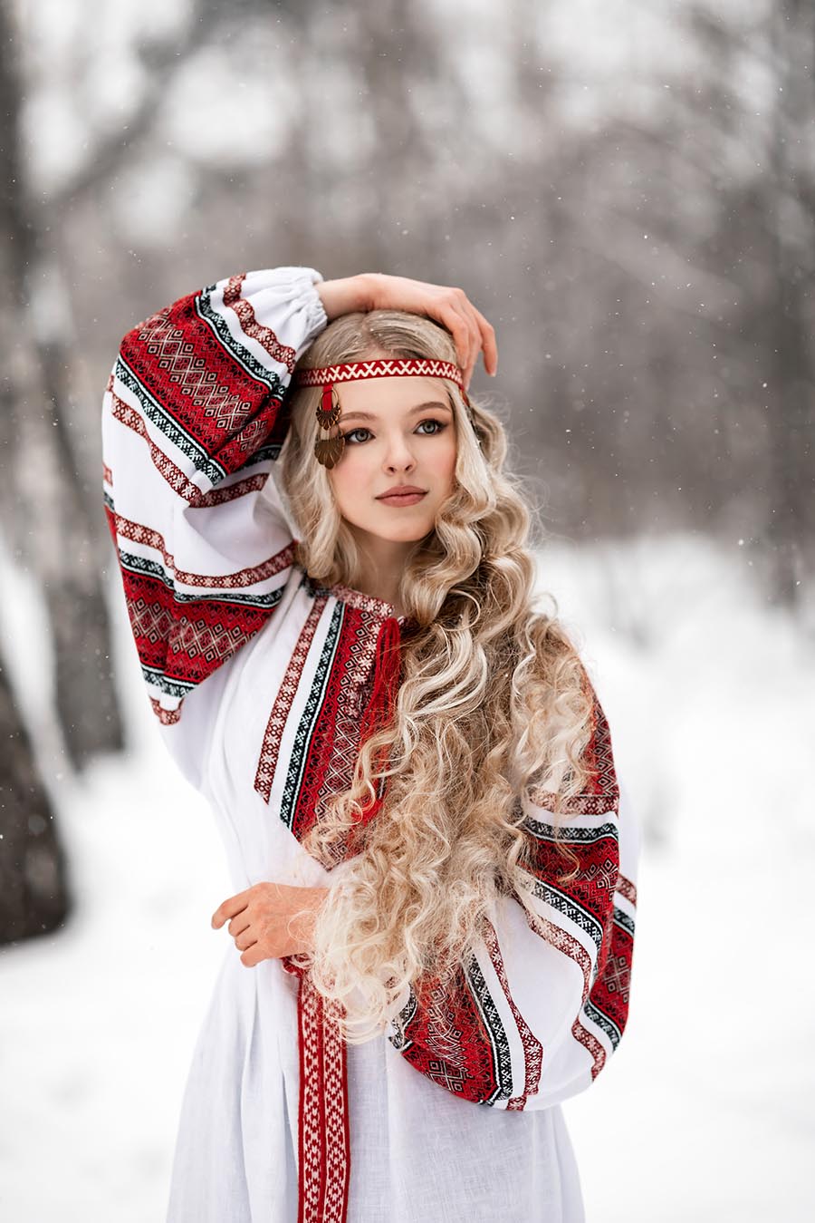 Slavic girls in Napeydo