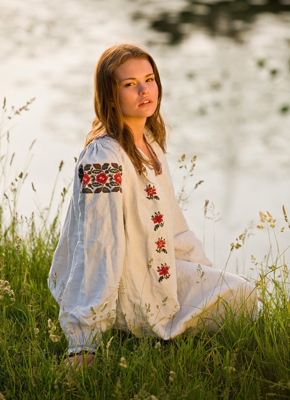 Beautiful girl Slavic girls in Napeydo